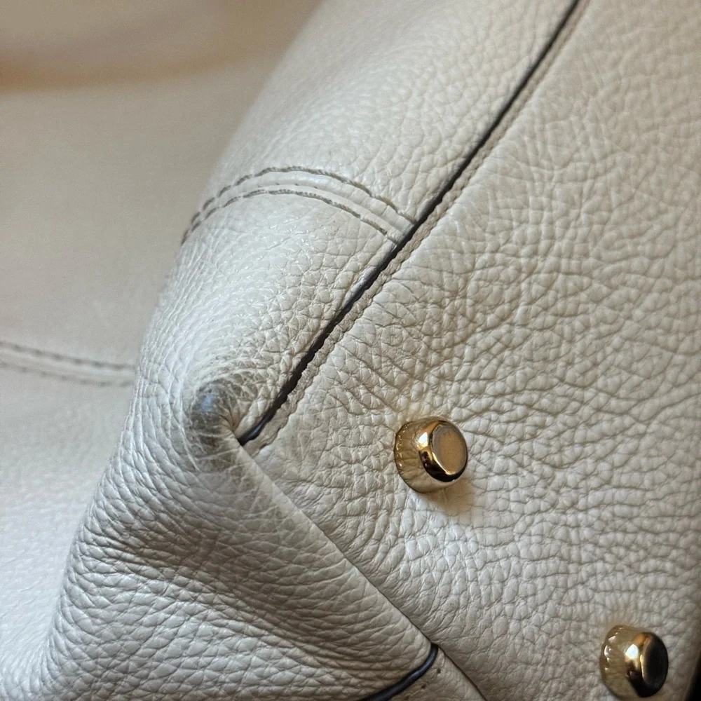 Coach Handbag - Picture 5 of 8